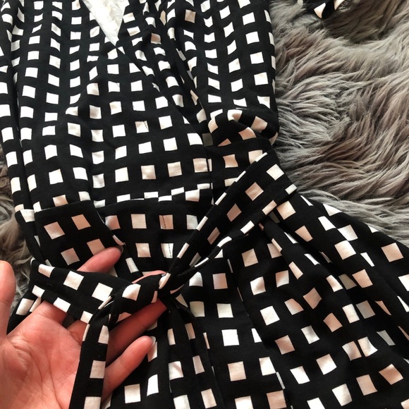 NWT Ann Taylor Flutter Sleeve Wrap Dress - Picture 6 of 8